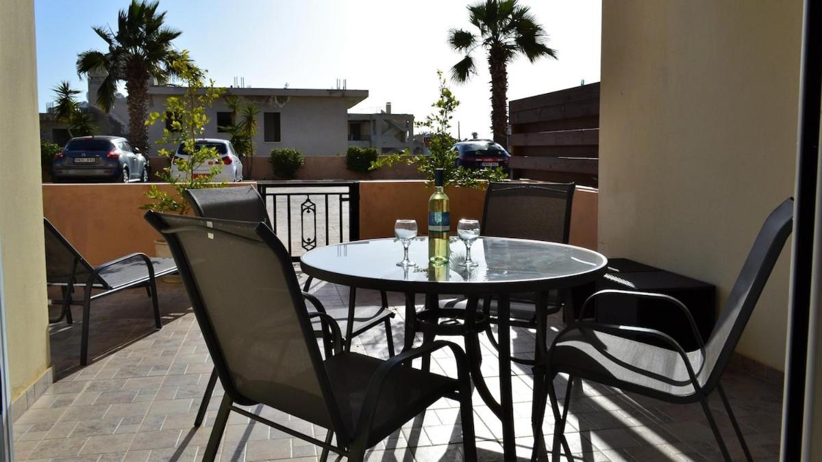 Sun Island Apartments Pafos Zewnętrze zdjęcie